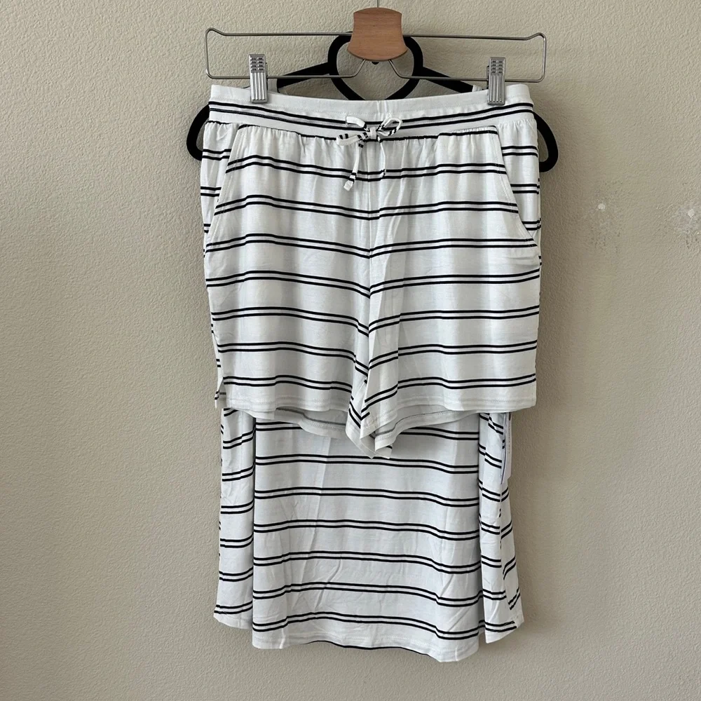 Liz Claiborne Black White Striped Cool & Calm Technology Pajama Set Size S